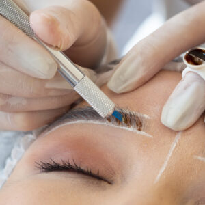 Design de sobrancelhas